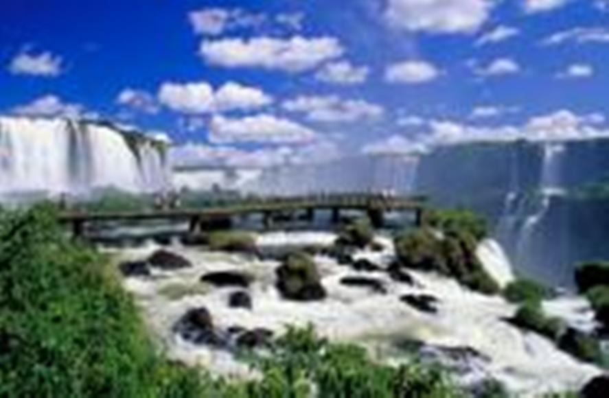 ブラジル世界遺産周遊リオデジャネイロとイグアスの滝2泊3日・デラックスクラス滞在～リオデジャネイロ・イグアスの滝～