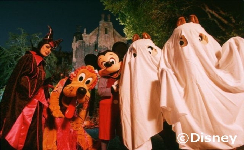 Happy Halloween プラン!!ディズニー・アート・オブ・アニメーション滞在 3泊4日(ファミリースイート カーズ館/1部屋6名様まで)チケット・空港送迎バス付(英語ドライバー) Happy Halloween プラン!!ディズニー・アート・オブ・アニメーション滞在 3泊4日(ファミリースイート カーズ館/1部屋6名様まで)チケット・空港送迎バス付(英語ドライバー)