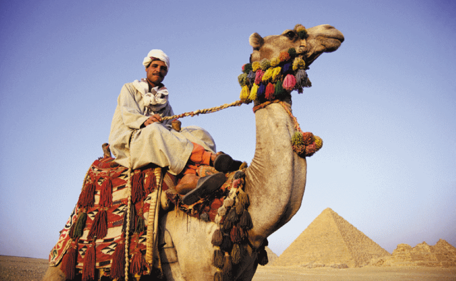 巨大ピラミッドとスフィンクスを間近に見る　エジプト・カイロ 3泊4日　～スタンダード・クラス～