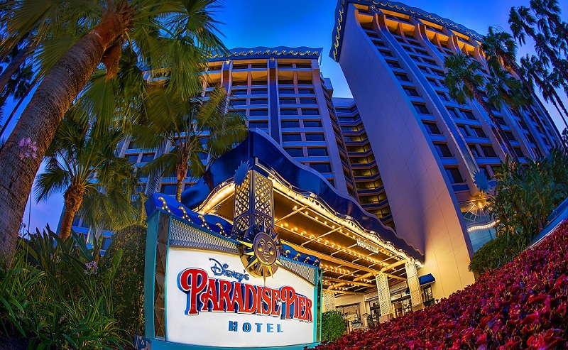 ディズニー直営ホテル【Disney's Paradise Pier Hotel 】滞在　2泊3日～　●ホテル滞在のみ（Standard View Room）●
